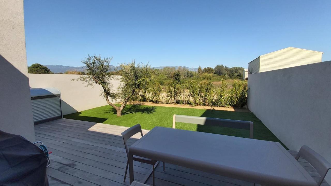 Villa Home Holiday A Cala Rossa ليسي المظهر الخارجي الصورة